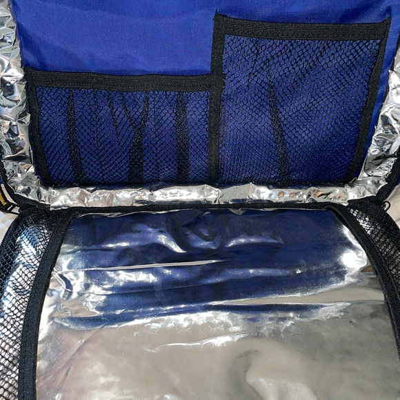 Eddie Bauer Blue, yellow & Black Insulated Cooler Bag Practical & Sporty. - Picture 5 of 5